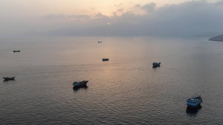 Iran issues demands for reopening of Hormuz