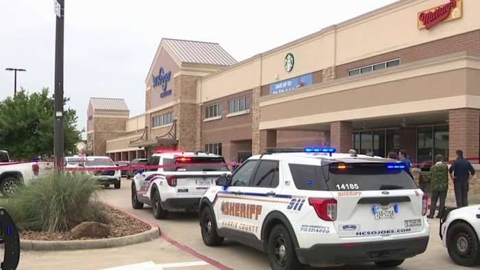 2 in critical condition after shooting inside Kroger store in Cypress