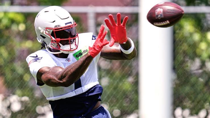 Patriots' Brown knows Vrabel's rip comes from 'great place'