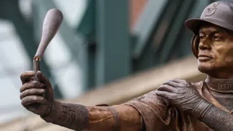 Statue of baseball player Ichiro Suzuki broken as it is unveiled in Seattle