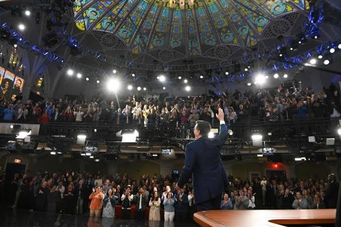 Read What Colbert Said In His Emotional Final Episode Message To The Audience
