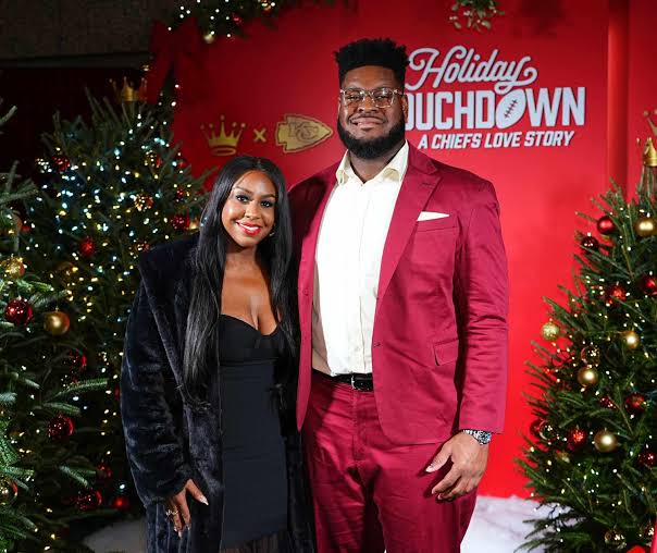 Chiefs Player Trey Smith's Sister Catches Taylor Swift's Wedding Bouquet