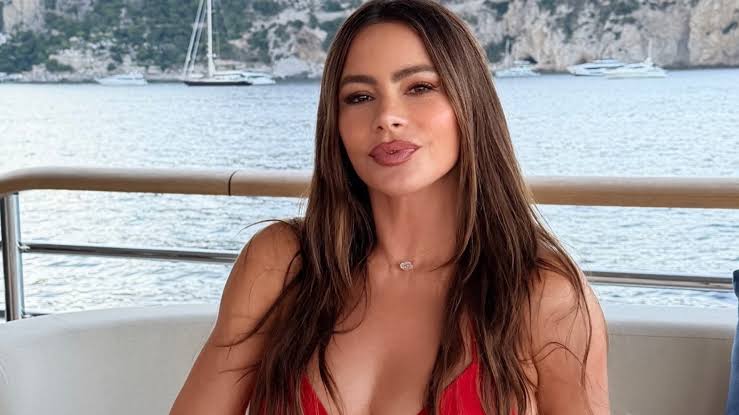 Sofía Vergara celebrates 54th birthday in a skimpy red bikini during Italian yacht getaway