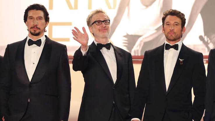 ‘Paper Tiger’ Debuts to Spirited Ovation as James Gray Tells Audience “Cinema Needs You More Than Ever”