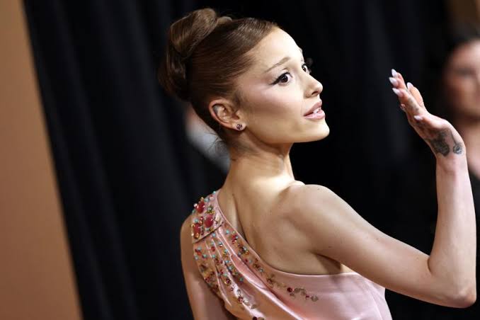 No one knows how to talk about Ariana Grande