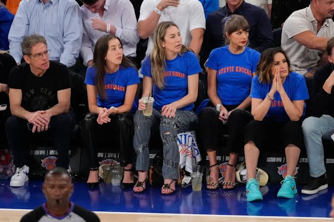 TV star shortened Broadway performance to get to NBA Finals to support Knicks