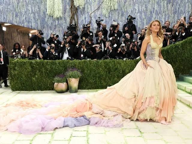 Blake Lively Snaps Selfie With Ryan Reynolds After Settling Baldoni Lawsuit