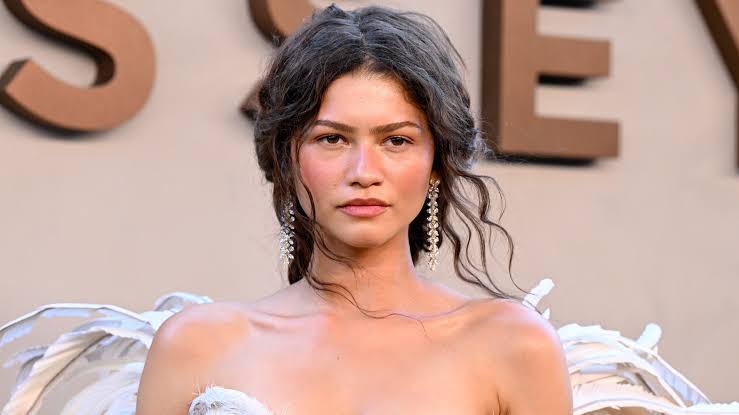 Zendaya Achieved Her No-Makeup Makeup Look at the ‘Odyssey’ Premiere With These Five Products