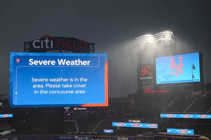 Noah Kahan Citi Field concert sees changes due to weather