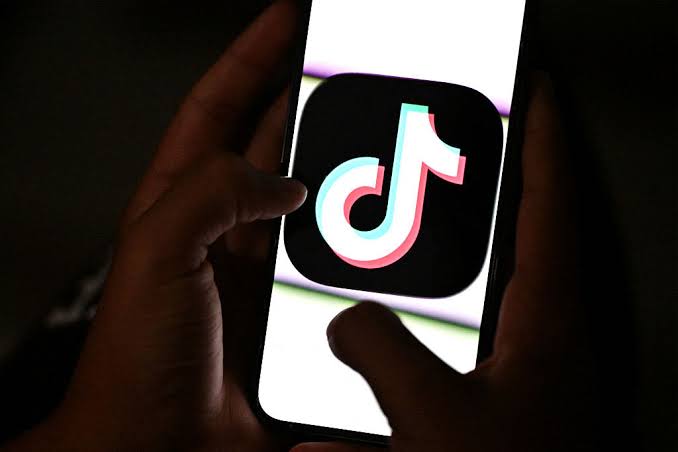Disturbing online incident involving Perez Hilton prompts renewed talk about mental health