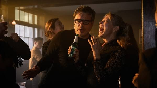 ‘Alice and Steve’ Review: Nicola Walker Burns the House Down as a Jilted Best Friend in Hulu’s Sly Comedy