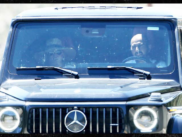 Britney Spears Keeps Low Profile During Holiday Weekend Outing