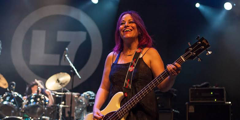 L7 Bassist Jennifer Finch Dies at 59