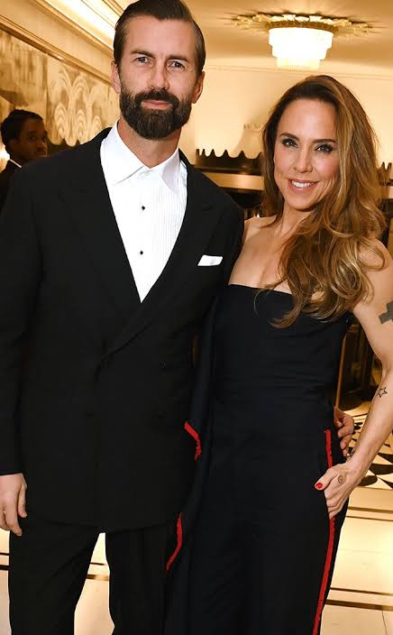 Spice Girls' Melanie "Mel C" Chisholm Marries Chris Dingwall in Stunning Victoria Beckham Dresses