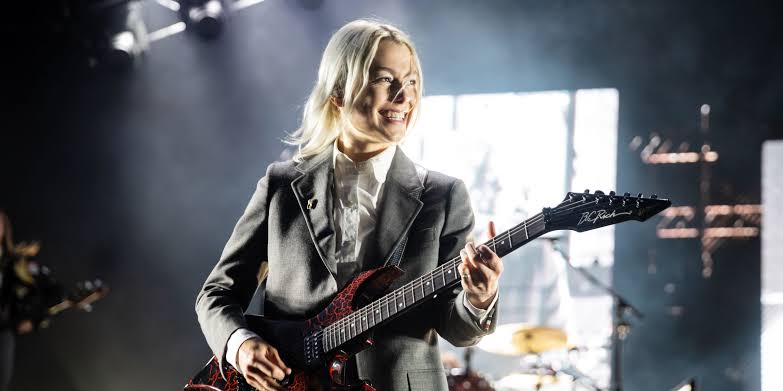 Going Analog at Phoebe Bridgers’ Phones-Free MSG Show