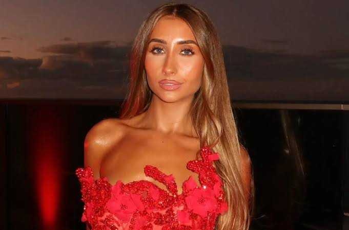 Adult Star Lily Phillips Reveals Terrifying Moment a Middle-Aged Man Appeared at Her Door at Night