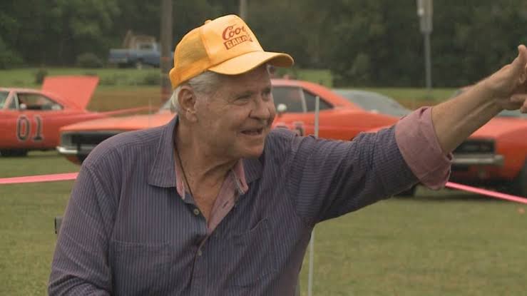 ‘Dukes of Hazzard’ star dies at 84