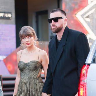Taylor Swift Is Not Getting Married in Bushwick