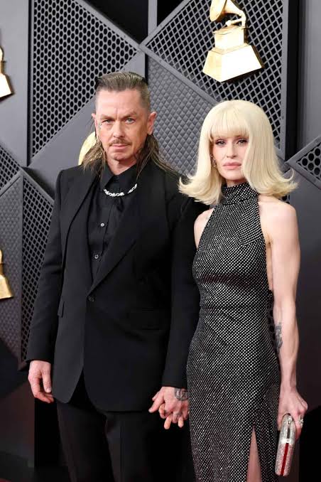 Kelly Osbourne Seemingly Shades Ex Sid Wilson in Cryptic Posts: ‘Take Some Responsibility’