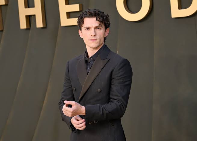 7 Menswear Moves to Steal From the ‘Odyssey’ Premiere