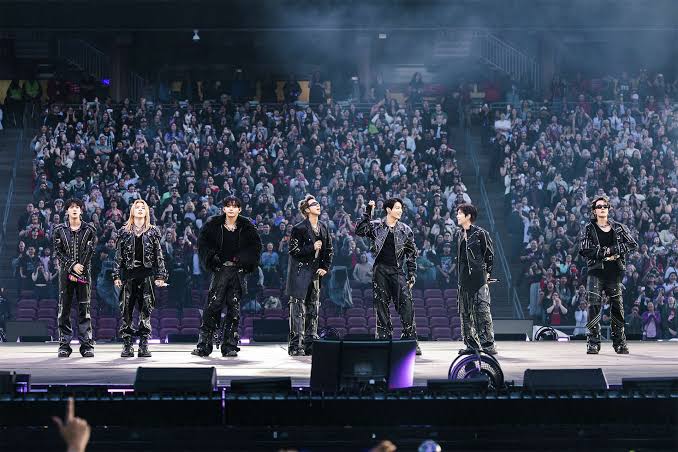 ‘A little embarrassing’: BTS overcomes early start at Stanford Stadium