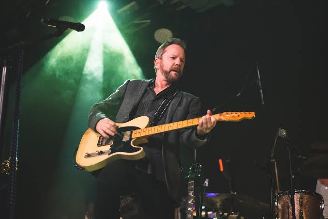 Hollywood star, musician cancels U.S. tour over ‘very low ticket sales’