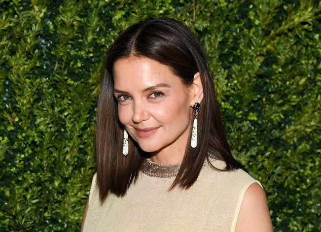 Katie Holmes Hard-Launches New Romance With “Cute” PDA-Packed Date Night in the Hamptons