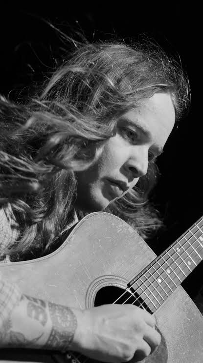 Billy Strings Escaped the Darkness. He’s Playing to Not Go Back.