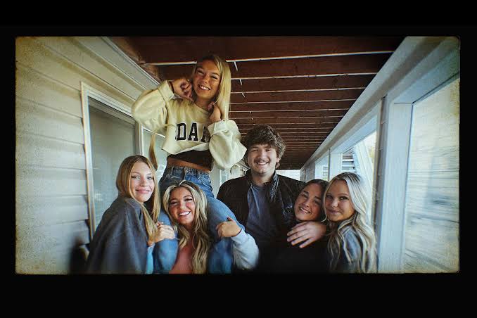 Netflix’s New No. 1 Show Is a Must-Watch for a Certain Type of Person. I’m Not So Sure It Should Be.