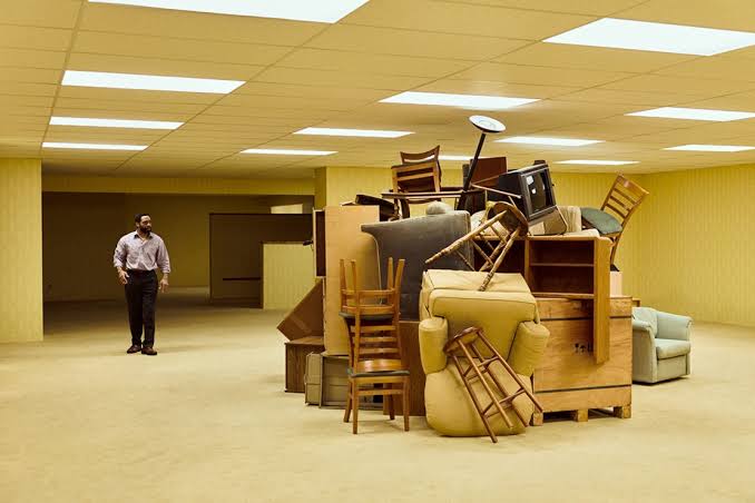 ‘Backrooms’ Review: Entering an Eerie Expanse