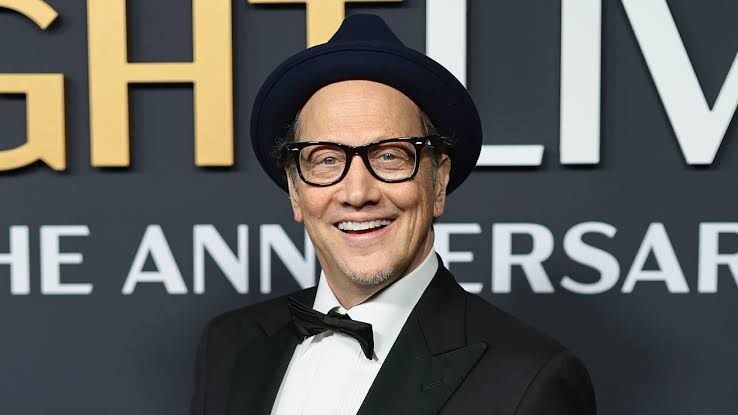 Rob Schneider Urges the U.S. to “Restore the Military Draft” Amid Ongoing Iran War