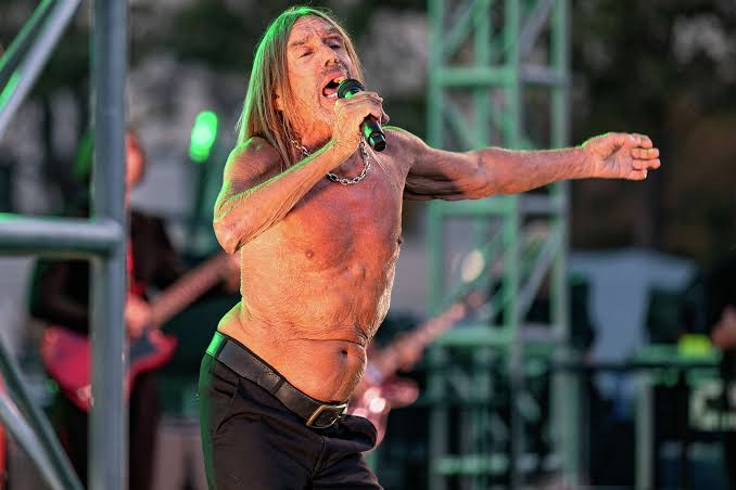Iggy Pop, 79, gets caged and whisked offstage at Oakland performance