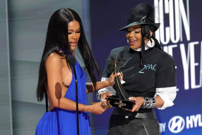 Janet Jackson Presents Teyana Taylor With Icon of the Year Award at 2026 BET Awards: ‘I Will Wear This Title Loud & Proud’