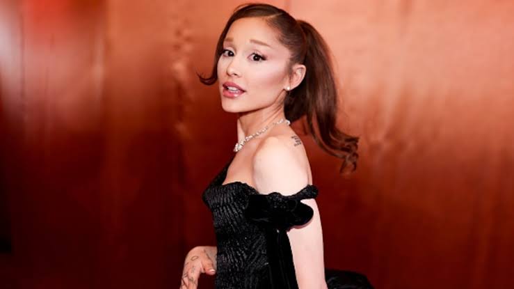 Ariana Grande Fuels Romance Rumors With Lyric Change