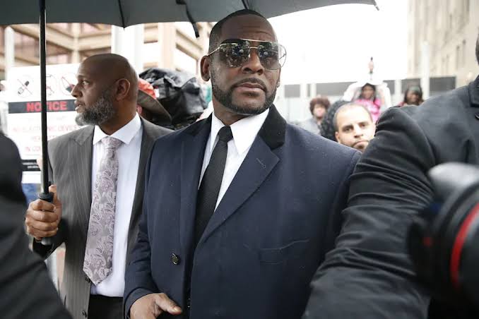 R. Kelly Formally Asks Trump to Commute 30-Year Sentence