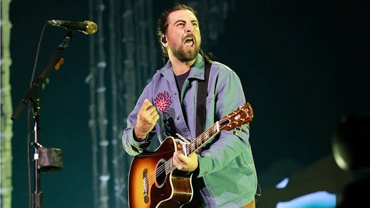 Rock star forced to issue plea after shocking incident at Philadelphia tour stop