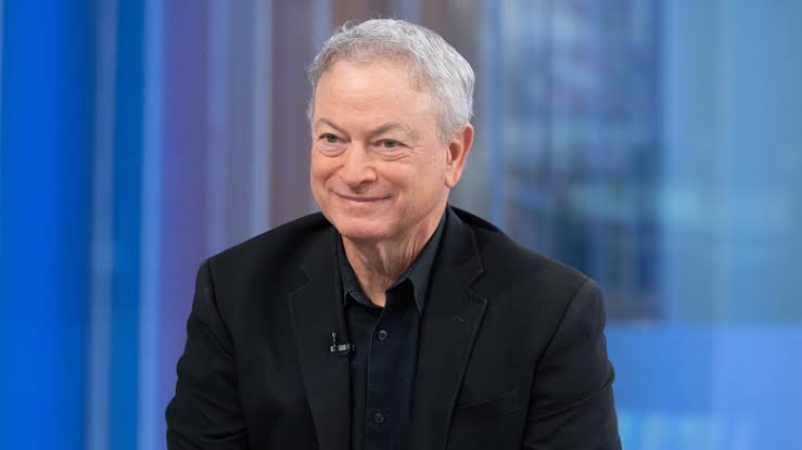 Quote Of The Day By Gary Sinise: 'I Found That The More I Gave, The More I Healed'