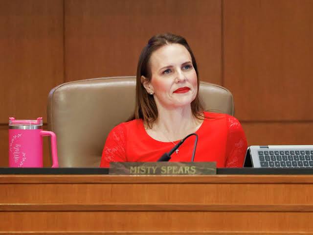 Councilwoman asked for free Ye tickets days before denouncing rapper