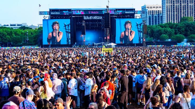 Lollapalooza arrest numbers released by Chicago police