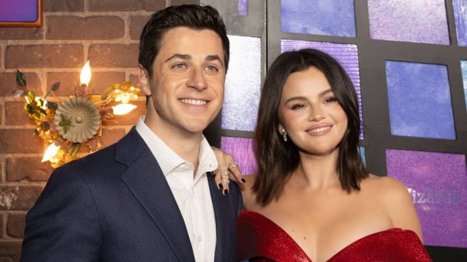 David Henrie Says 'Wizards Beyond Waverly Place' Season 2 Finale Was "Misunderstood" & Series Would "Never" Kill Selena Gomez's Alex Russo