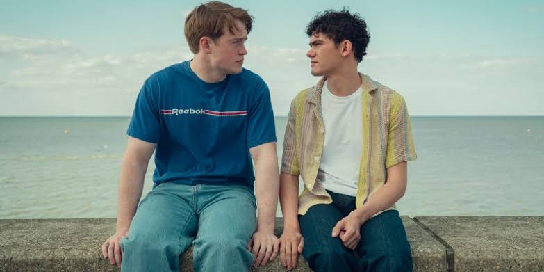 ‘Heartstopper Forever’ Ending Explained By Alice Oseman, Plus How Each Character & Relationship Leaves Off