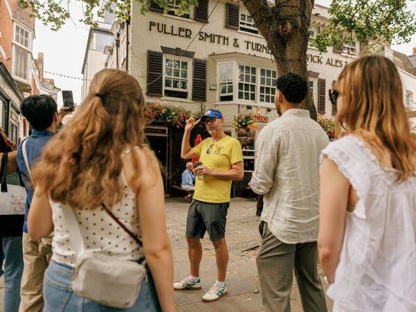 ‘Ted Lasso’ Draws Fans to Richmond, a Picturesque London Suburb