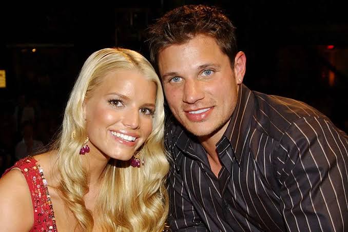 Nick Lachey reveals what really happened when he saw ex-wife Jessica Simpson on flight to Hawaii: 'It's been 20 years'
