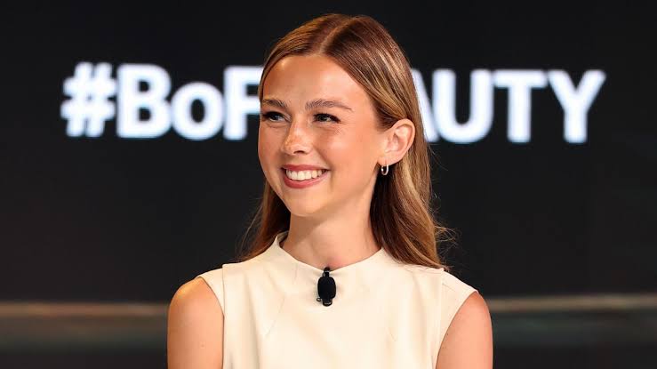 Influencer Sydney Towle dies at 26 after sharing cancer journey