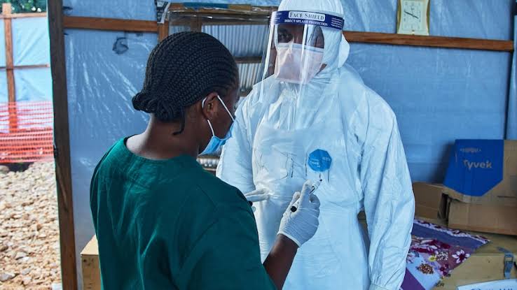 Ebola treatment trial begins in Congo as outbreak continues to grow