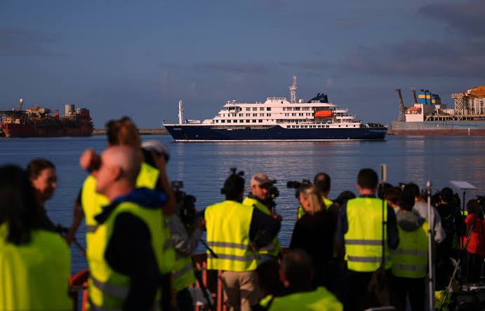 Canadian cruise passenger gets a presumptive positive hantavirus test result after ship outbreak