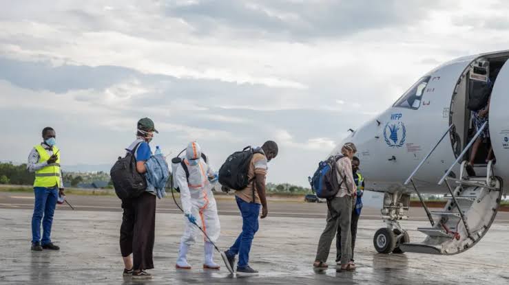 American Medical Missionary Survives Ebola, Returns to US With Family
