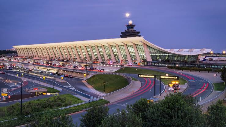 How the Ebola outbreak affects Dulles: Travelers who left 3 African nations to land in Virginia
