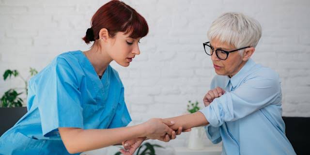 Dermatologists Reveal the Number-1 Sign of Skin Cancer—and It’s Sneaky