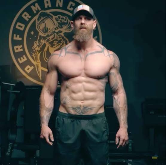 Former Navy SEAL Shares His 10-Step Daily Routine – and the ‘Micro Wins’ He Says ‘Will Change Your Life’
